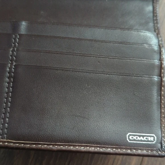 Coach Wallet - Picture 3 of 7